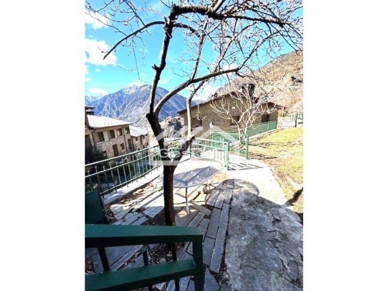 Foto e573ab28-cafa-43f9-83fd-a9180613f09a. Casa adossada amb calefacció aparcament a Les Escaldes Escaldes-Engordany