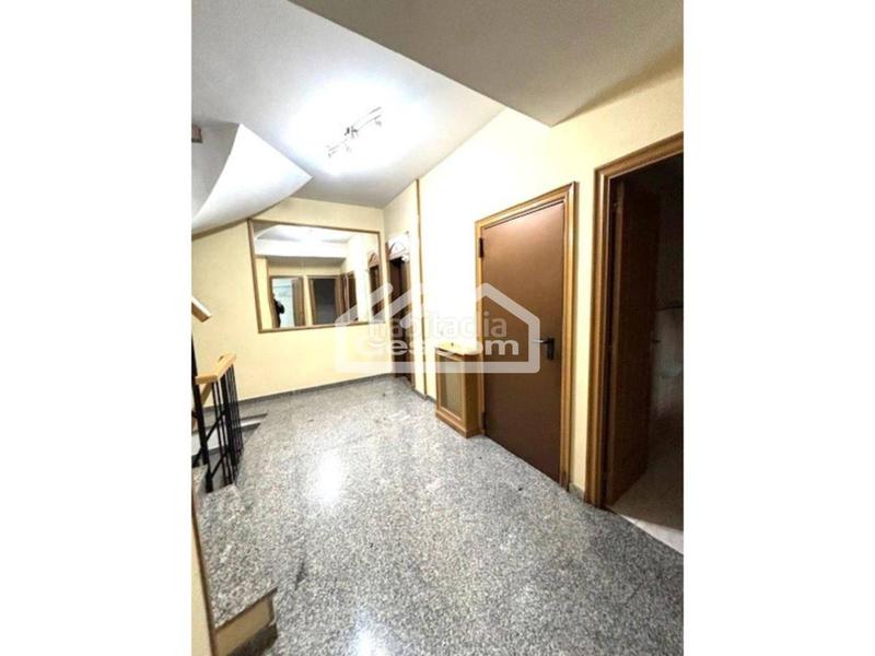 Foto e6bb9ec3-c0f3-44f2-8241-e0b574e3b18d. Casa adossada amb calefacció aparcament a Les Escaldes Escaldes-Engordany