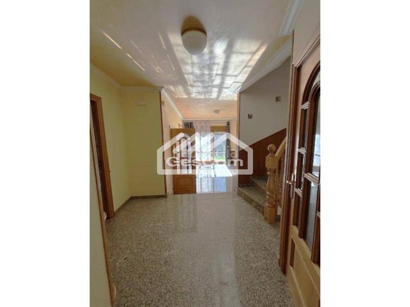 Foto e6ff4877-aaa3-4304-9460-f0e26ddec498. Casa adossada amb calefacció aparcament a Les Escaldes Escaldes-Engordany