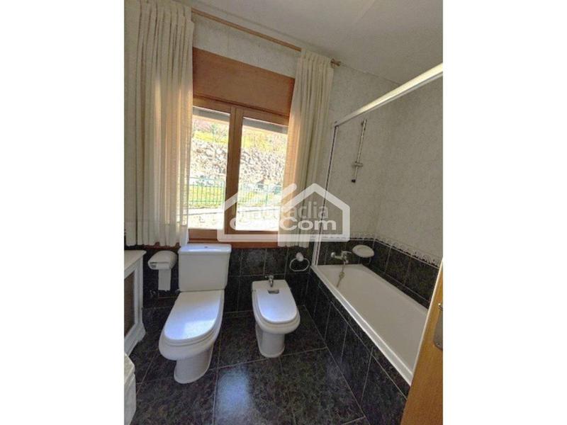 Foto eabf1f5f-f9bf-4344-aa91-d860c19d705b. Casa adossada amb calefacció aparcament a Les Escaldes Escaldes-Engordany