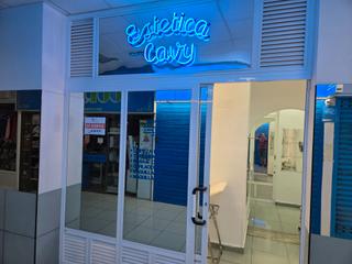 Miete Geschäftsraum in Avenida príncipes de españa 15a. Local de estetica en alquiler cc los principes