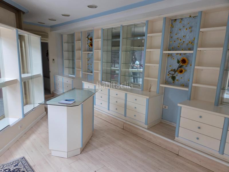 Foto ffafd44d-ccee-40a8-b85b-e8efa76b7c51. Alquiler local comercial en calle del castillo 34 se alquila local comercial en santa cruz Centro en Santa Cruz de Tenerife