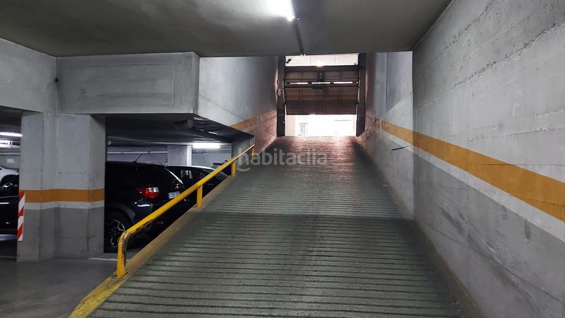 Foto 516e8b00-7e92-49af-8daf-70074109957e. Miete autoparkplatz in Eixample Nord Girona