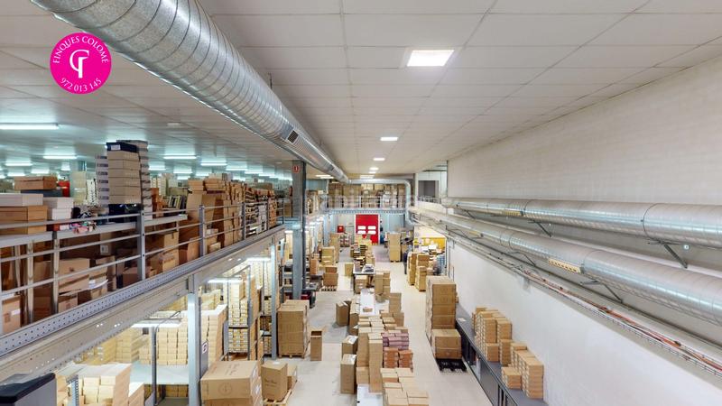 Foto 5ffa7618-ee1a-41c2-8819-52cd1be0bfa8. Fabrikhalle in Mas Xirgu Girona