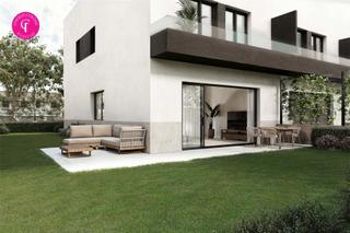 Casa adossada  Carrer del perell. Obra nova