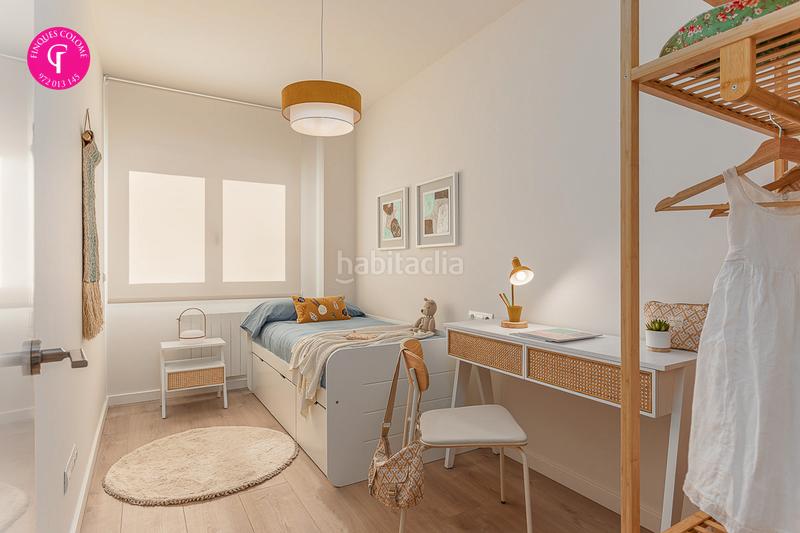 Foto 7b3d9b43-efe5-4997-b32d-735dd93b9361. Flat 102m<sup>2</sup> with heating parking pool in Barri dels Escriptors Salt