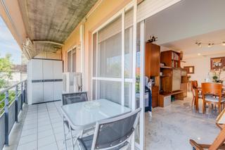 Zweistöckige Wohnung  Riu ser