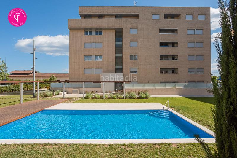 Foto 378110ff-6bb5-4f60-8436-06069a03d87f. Pis 102m<sup>2</sup> amb calefacció aparcament piscina a Barri dels Escriptors Salt