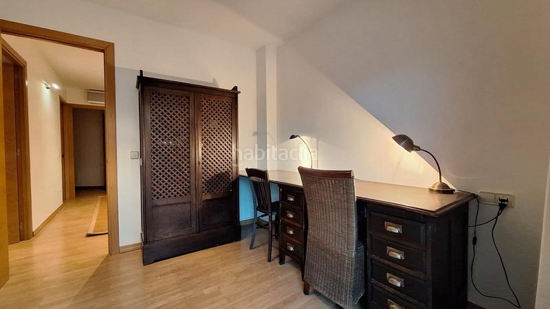 Foto 719422eb-afdf-4849-b277-f635289093ad. Alquiler casa adosada en Montilivi Girona