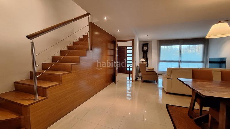 Foto efd39d42-77c9-4c24-876e-65a36e501cfb. Alquiler casa adosada en Montilivi Girona