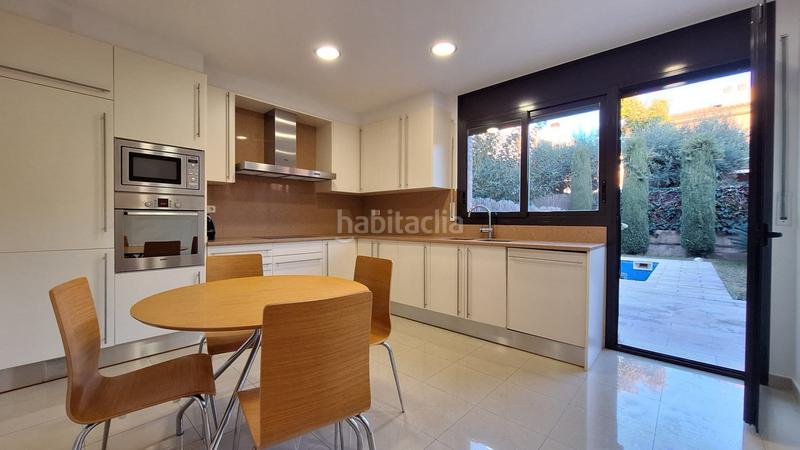 Foto b4490bac-693c-4008-9c66-c6e883e21bf0. Rent semi detached house with heating parking pool in Girona