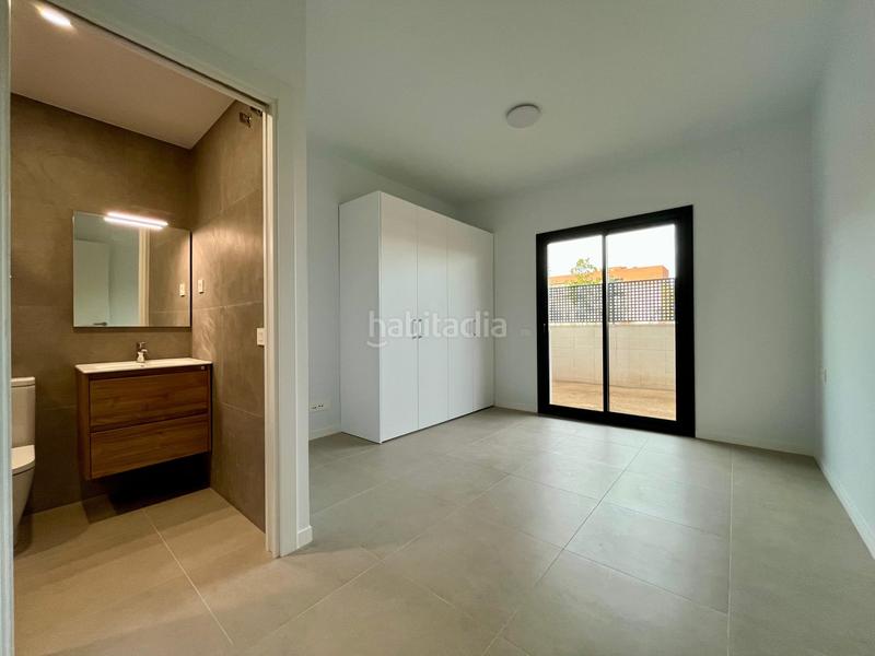 Foto bbdc7a40-9726-47b4-8418-a49797fea81a. Lloguer planta baixa amb aparcament piscina a Vilablareix