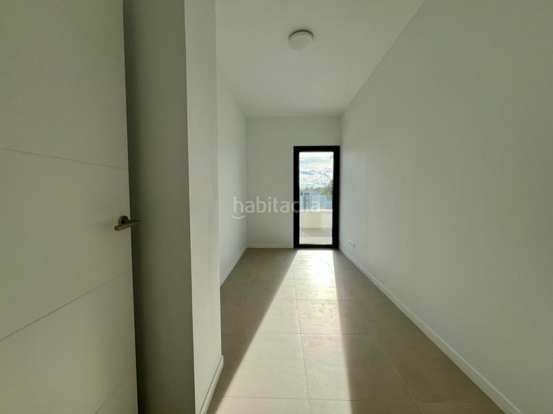 Foto 1a81a715-4571-401c-b4e1-6cee2d77c870. Lloguer àtic amb aparcament piscina a Vilablareix