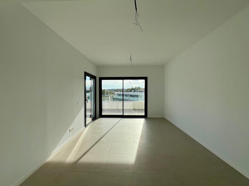 Foto 5ac04d18-a232-45e7-82da-c12a71f9ec5e. Rent penthouse with parking pool in Vilablareix