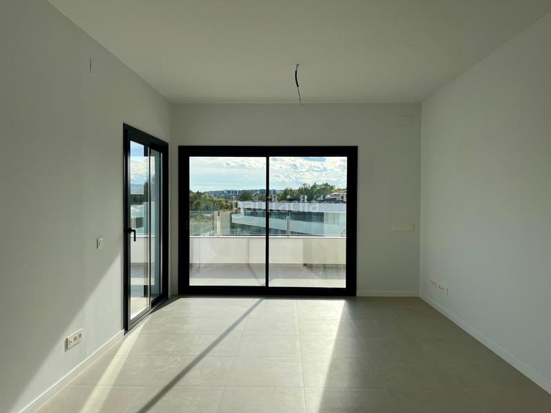 Foto c2ba4ebc-8e88-445c-9c44-fec824cd0fa6. Rent penthouse with parking pool in Vilablareix