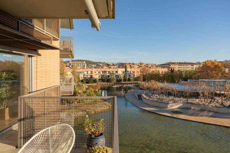Foto cd10fe7f-7572-4607-a7af-76140e46ce07. Appartamento con riscaldamento parcheggio in Eixample Sud-Migdia Girona
