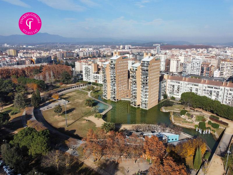 Foto 906aea1e-5e5a-4643-8c7b-7cce817b51f2. Pis amb calefacció aparcament a Eixample Sud-Migdia Girona