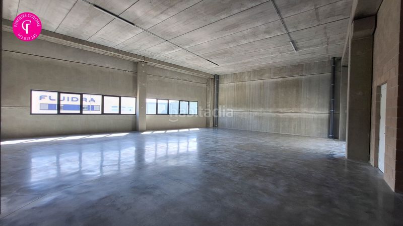 Foto bf39793a-0a81-420a-a83c-ec25e477c1b0. Alquiler nave industrial en Vilablareix