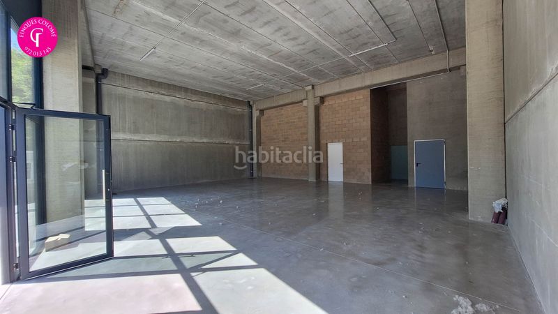 Foto d121c0ef-976b-4590-bd20-2368e6717858. Alquiler nave industrial en Vilablareix