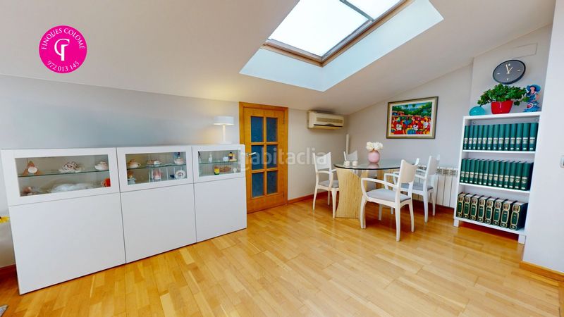 Foto 26dc7e99-e82b-4c1e-a765-fcef2b3a2e16. Àtic amb calefacció piscina a La Devesa Girona