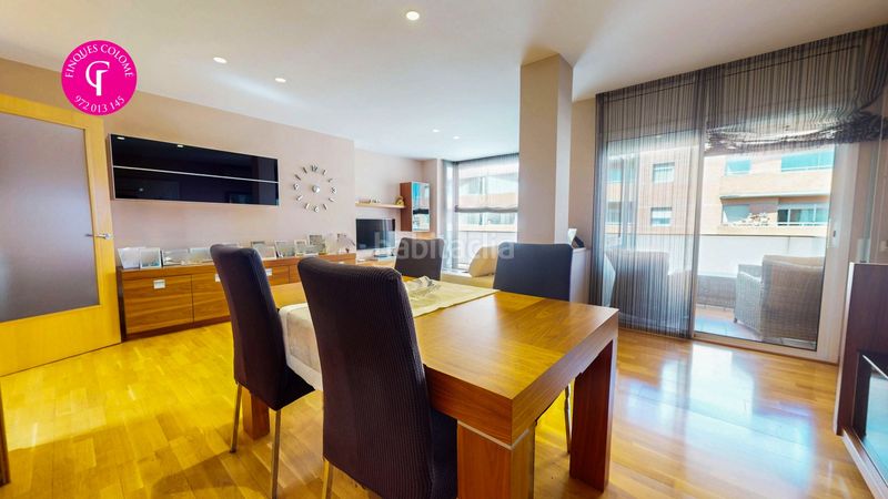 Foto 272ad544-f315-46ff-84db-1be7ab3ae42e. Àtic amb calefacció piscina a La Devesa Girona