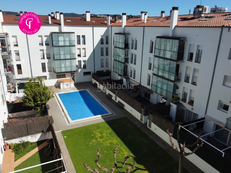 Foto dcaa4eb6-29ee-4d71-a774-5f7d8b367ee9. Àtic amb calefacció piscina a La Devesa Girona