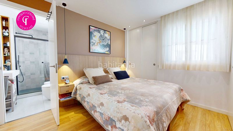 Foto 4cd23303-4892-4fa2-b63c-7c86ebe8ac59. Àtic amb calefacció a Eixample Nord Girona