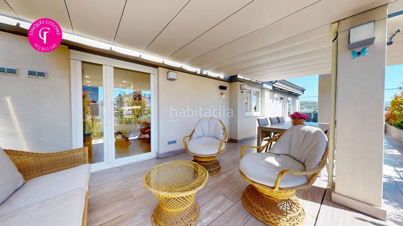 Foto 785a0ceb-1532-4af2-8af4-4af4124935f7. Àtic amb calefacció a Eixample Nord Girona