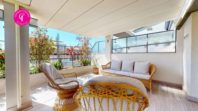 Foto dd941bd0-b332-419c-a380-8bc9d10e5d37. Àtic amb calefacció a Eixample Nord Girona