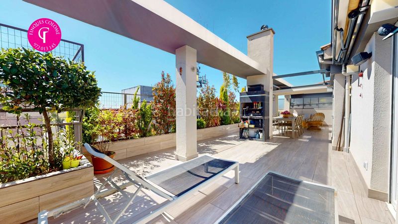 Foto bbad8d80-ad5c-45fb-8e17-7bc62d35dc2f. Ático en Eixample Nord Girona