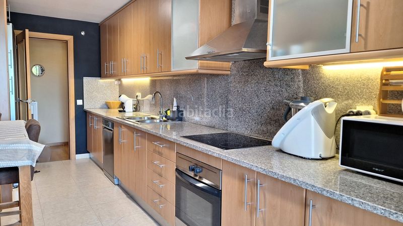 Foto 4f87aed0-fa1c-4b1c-a2bc-7263c4fc7e06. Piso en Barri dels Escriptors Salt