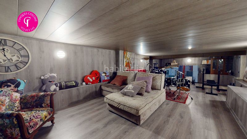 Foto c6c60530-a9e2-4a27-8365-d868e1262e4a. Maison avec chauffage parking piscine dans Quart