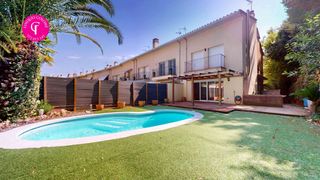 Casa adossada a JOAQUIM MARIA MASRAMON I DE VENTOS