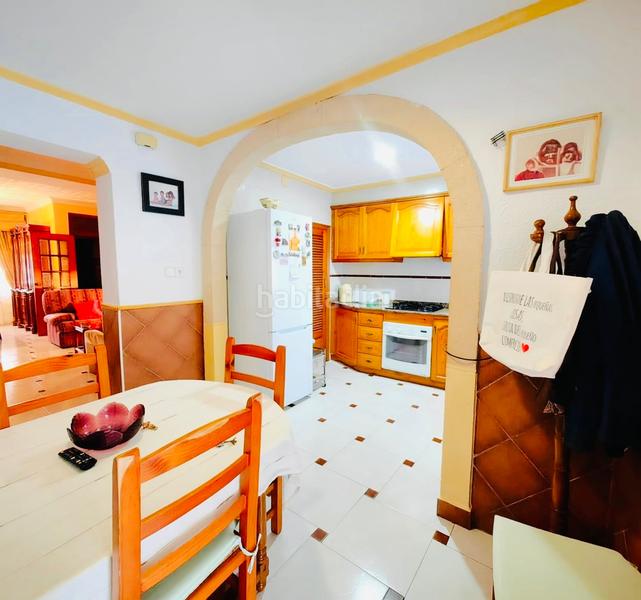 Foto 998aeaac-ca64-4c22-998d-8192f90e0d77. Casa adossada amb xemeneia calefacció a El Puerto Dénia