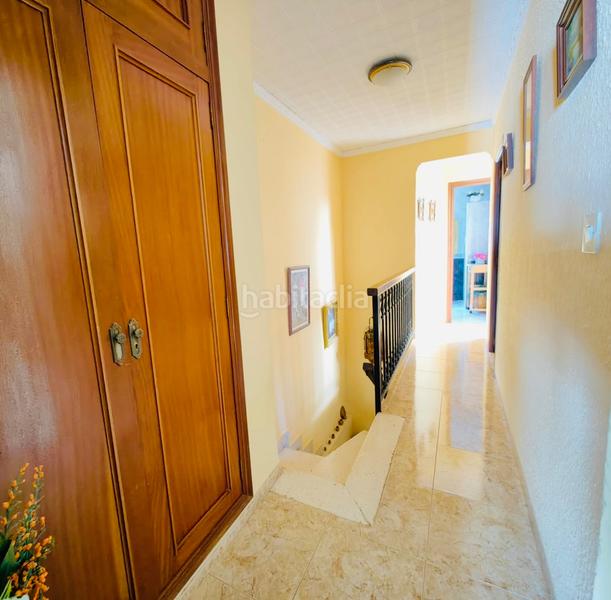 Foto a05bf0d7-7f1e-4b36-96ea-ec4a49eed4bc. Casa adossada amb xemeneia calefacció a El Puerto Dénia