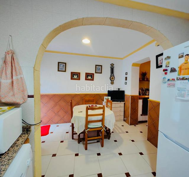 Foto a352b7da-51c3-4496-968b-048d105387da. Casa adossada amb xemeneia calefacció a El Puerto Dénia