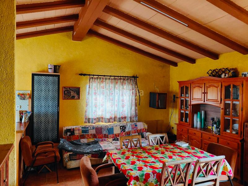 Foto c6a2631b-527e-4098-926f-53b30a5fd31e. Xalet amb xemeneia aparcament a Castell de Castells