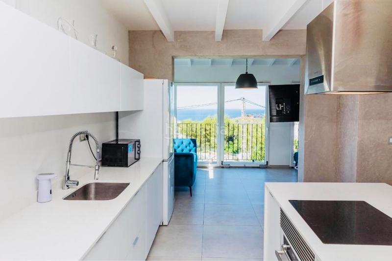 Foto b282ff36-ffb8-4af8-aafa-87c8f2b03f2a. Chalet con riscaldamento parcheggio piscina in El Montgó Dénia