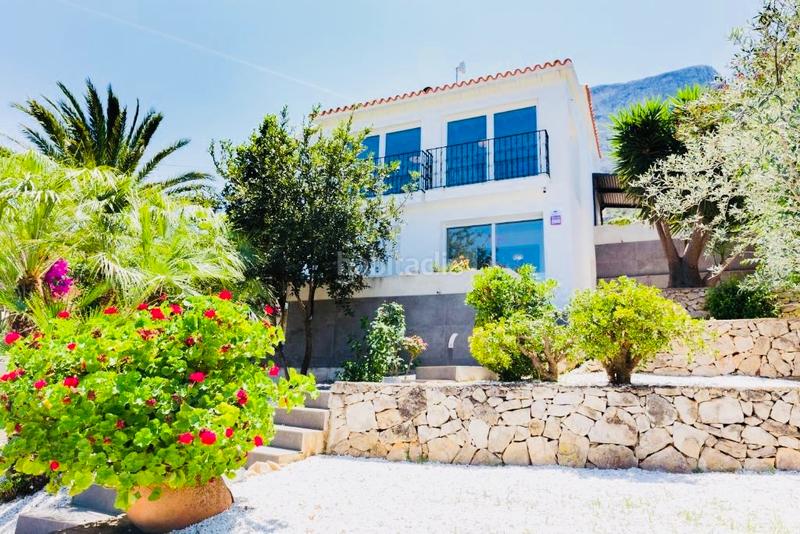 Foto b858f6ce-c684-423b-9a55-97adc143ea98. Chalet con riscaldamento parcheggio piscina in El Montgó Dénia