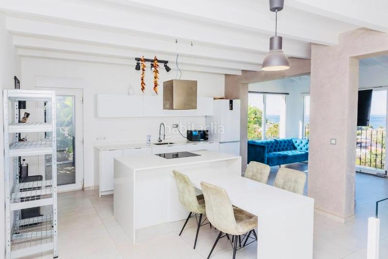 Foto cdd2a863-a07a-47c9-ac32-3754e8f399bd. Chalet con riscaldamento parcheggio piscina in El Montgó Dénia