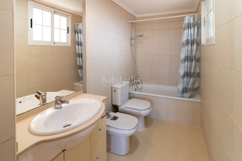 Foto 377450c3-ec38-4317-bf4b-26fe6a07bc68. Àtic amb calefacció aparcament piscina a El Puerto Dénia