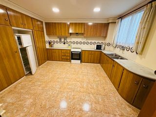 Piso en Oliva Pueblo. Nuevo piso en venta en centro de oliva!