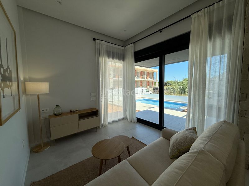 Foto 5394b0ff-69ef-44b9-a366-d3f7ff1bc6a4. Chalet mit heizung parking pool in Centro Urbano Dénia