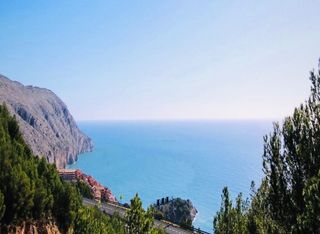 Terreny residencial a Mascarat. Nuevo solar residencial en venta en altea hills, con licencia y