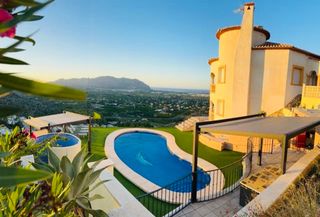 Xalet a Centro. Nuevo chalet en venta en montesolana, pedreguer!