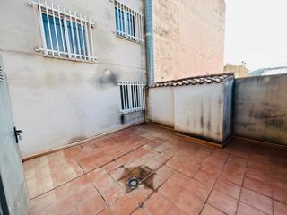 Lloguer Local Comercial a Oliva Pueblo. Se alquila local comercial/nave en oliva!