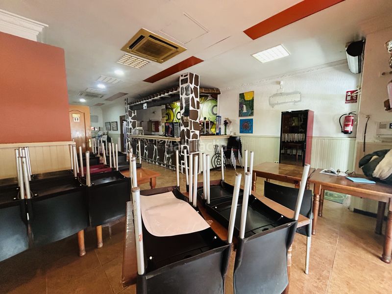 Foto 089a49c2-9853-4f3d-a096-3dc843461943. Local comercial en venta bar restaurante en el centro ! en Dénia