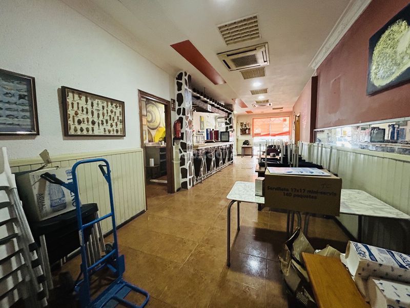 Foto 7c30dfb2-2c86-429b-a562-e530782c4a24. Local comercial en venta bar restaurante en el centro ! en Dénia