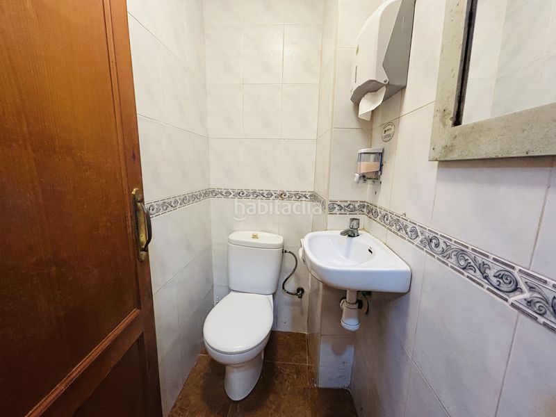 Foto b8f00e69-df53-40a8-b2f7-6111d83fa685. Local comercial en venta bar restaurante en el centro ! en Dénia