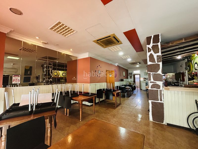 Foto f261856e-e1cd-477c-8a91-b7afee938561. Local comercial en venta bar restaurante en el centro ! en Dénia